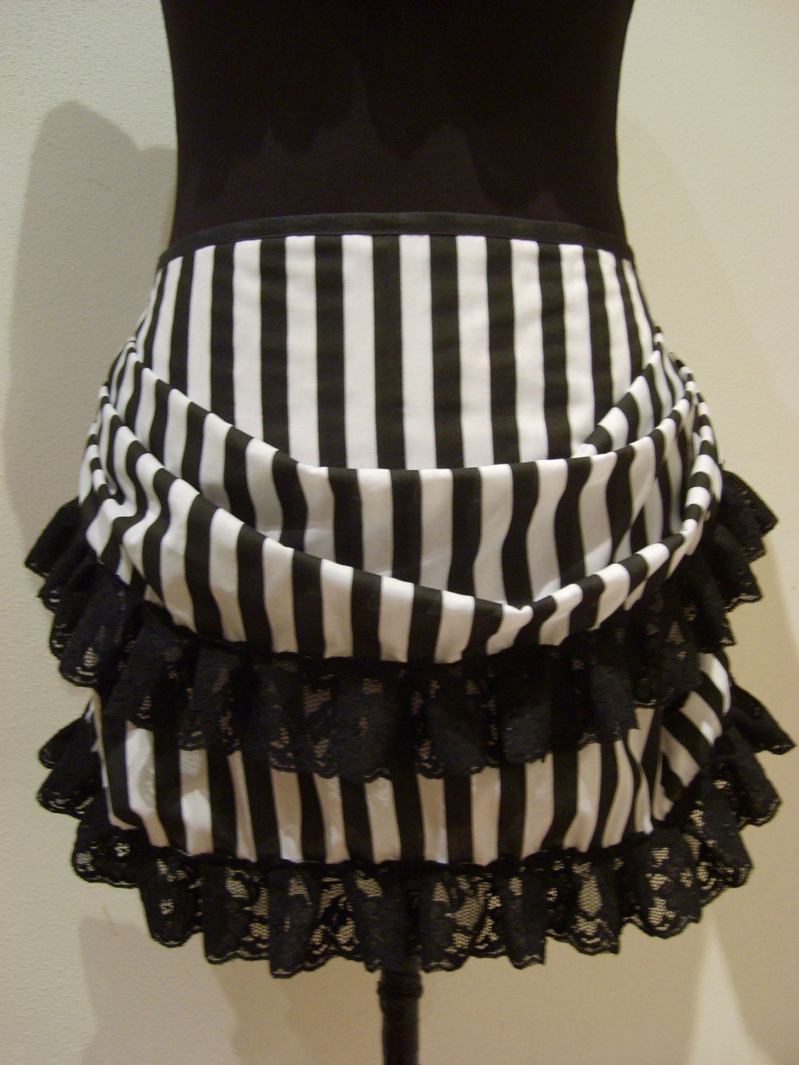 MINI -VICTORIAN STEAMPUNK  BURLESQUE BUSLE  SKIRT