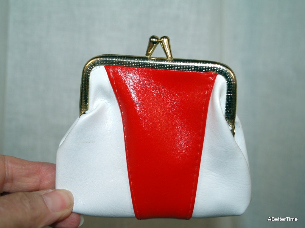 Patent change purse red and white