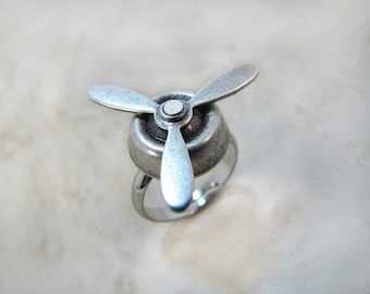 Spinning Propeller Ring Aviator