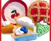 Blue Ribbon PIES - PDF Felt Food Pattern (Cherry, Grasshopper, Lemon Meringue, Blueberry, Pumpkin Pies and Pan)