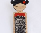 Kokeshi Brooch - Vintage Kimono Fabric Inlay - Gothic Midnight Lace