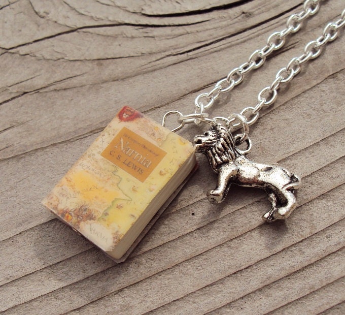 Chron.ofNarnia Necklace with Book Charm and AslanTheLion Charm