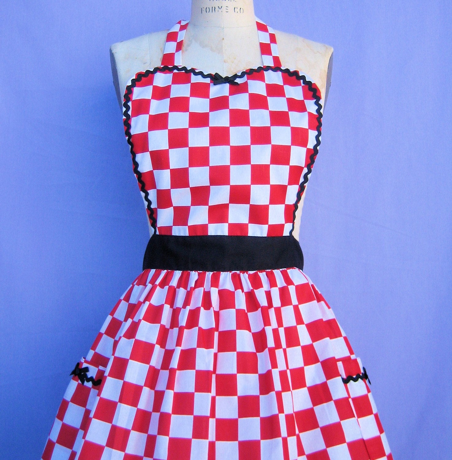 50s DINER Red Checkerboard Womens Retro full APRON   vintage style flirty hostess gift aprons