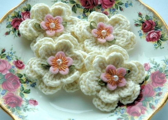 Crochet Flowers - Cream Embellished Crochet Flowers x 4