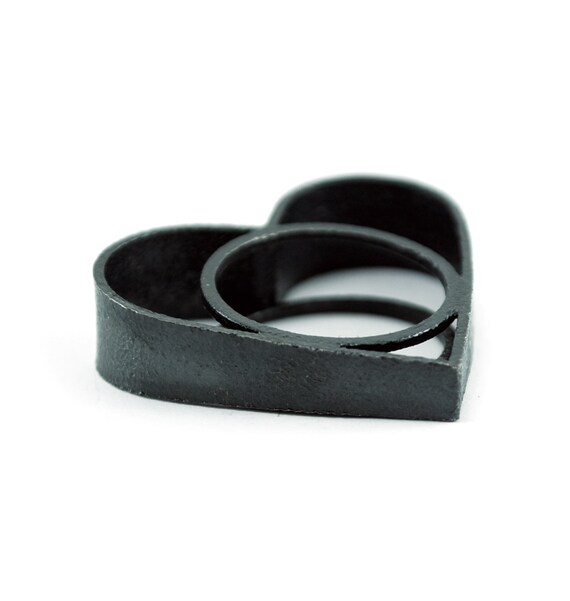 Black Heart Ring Pendant 2 in 1. Oxidized - Texturized Sterling Silver. Blackened. US Size 6. Handmade by Maria Goti Joyas