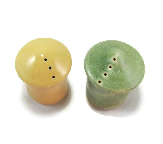 Ceramic Salt and Pepper Shakers green and yellow kitchen