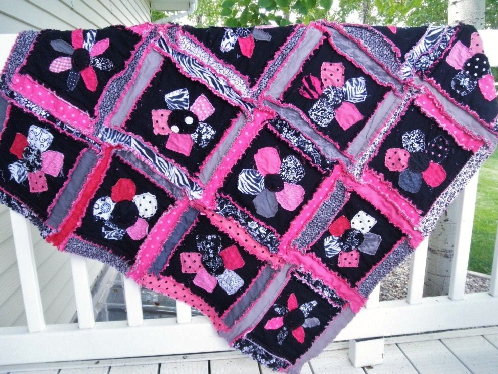 Rag Quilt, Baby Blanket, Crib Bedding, Pink, Black, Gray, Flower Applique, MADE TO ORDER