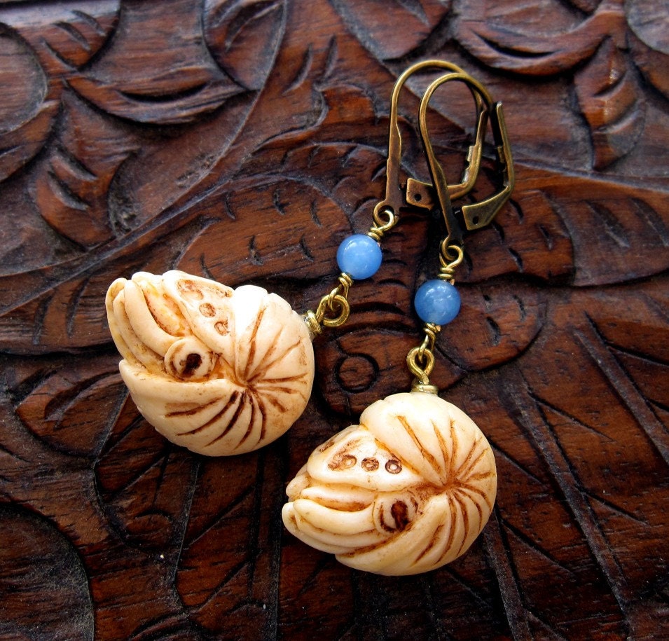 The Nautilus and the Deep Blue Sea - Earrings