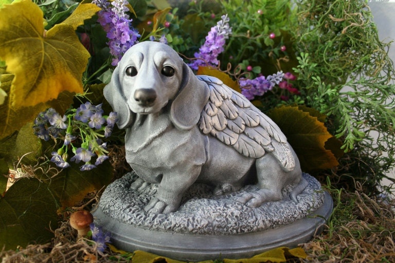 Dog Angel Statue Dachshund Pet Memorial Garden Decor Art