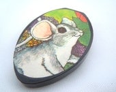 Big ear mouse brooch