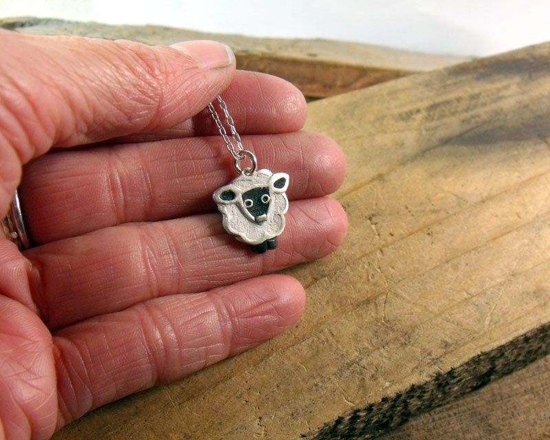 Little sheep necklace - concrete and silver - Made to order