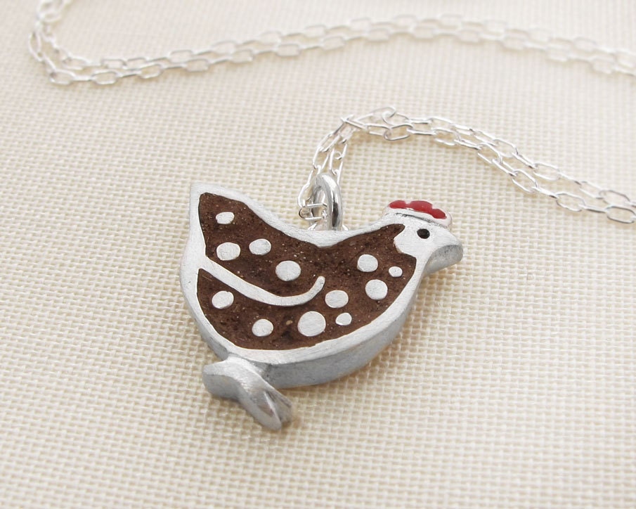Chicken necklace in silver and concrete - Hen necklace - made to order