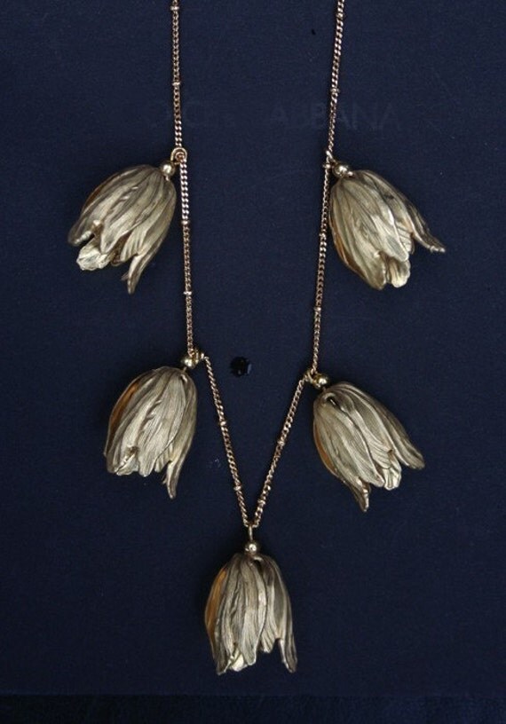 RUSSIAN GOLD TULIP NECKLACE