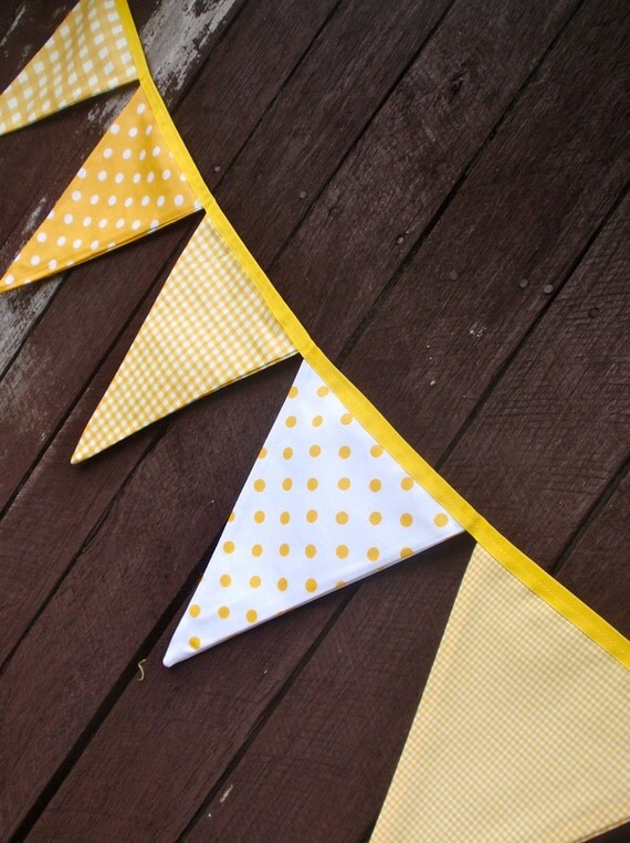 Bunting / flags / pennant strings - Sunshine Il_570xn