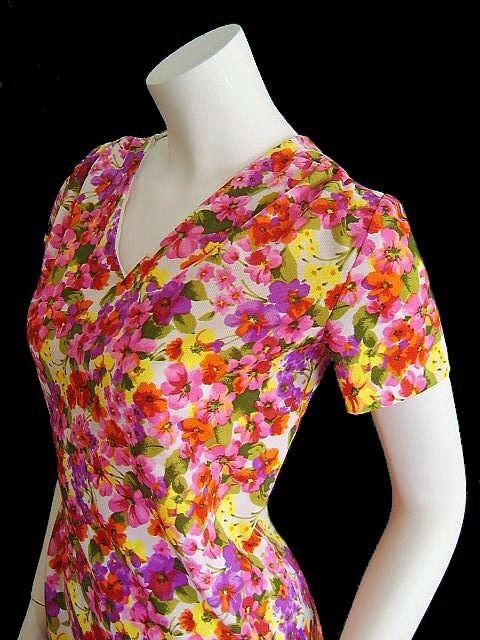 NEON PANSIES Vintage 70's Ruched Shift Dress S