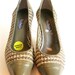 1980s Olive Green Woven Spectator Nickels Pumps Vintage Shoes Size 6.5AA