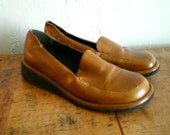 Vintage Caramel Loafers 6 1\/2