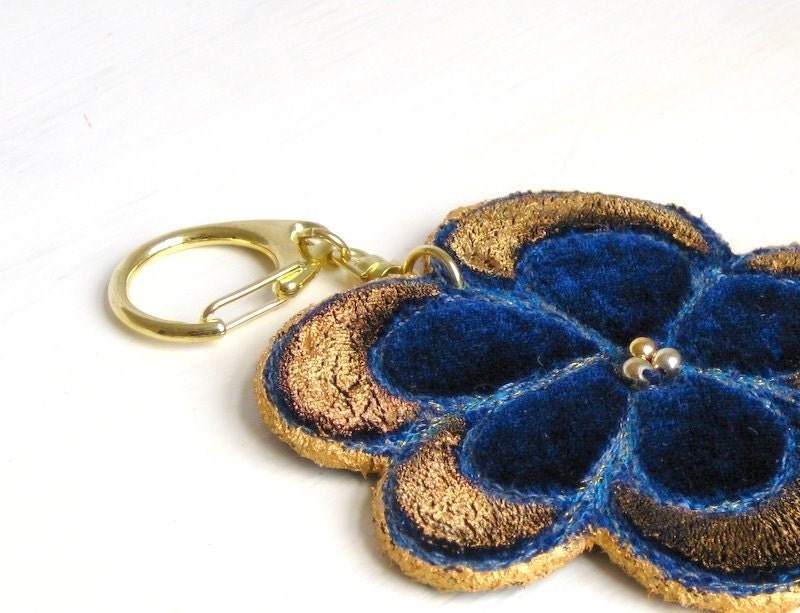 Keyring flower dark blue velvet golden handmade unique