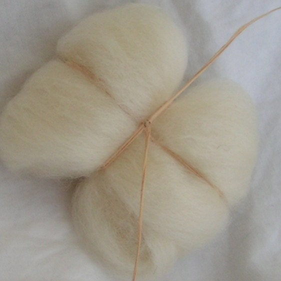 BLOOMIN BFL Top Phat Fiber Sampler July FEATURE Didn't get your sample - get it here Spin Felt Craft