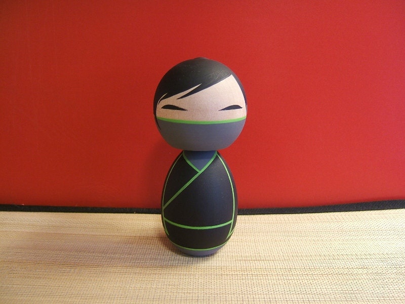Kunoichi. Female Ninja Kokeshi doll jungle version