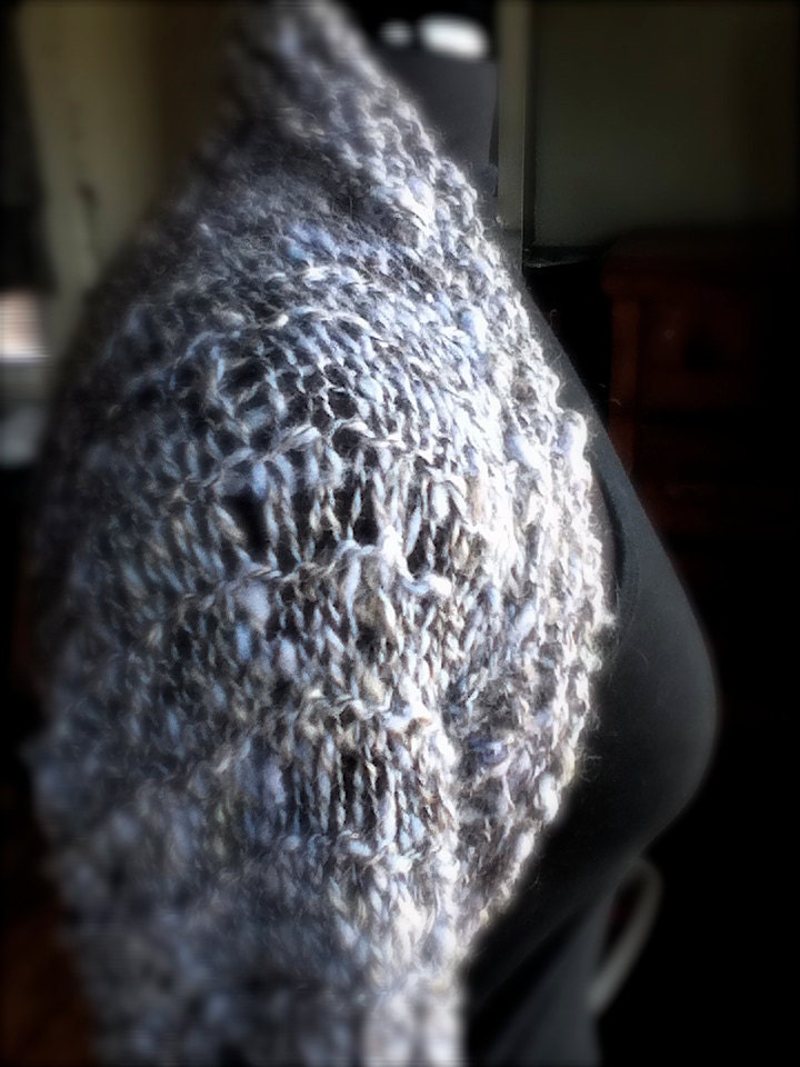 Butterfly Lace Shrug - PDF Knitting Pattern for handspun yarn - US 10/11 (6 - 8 mm)