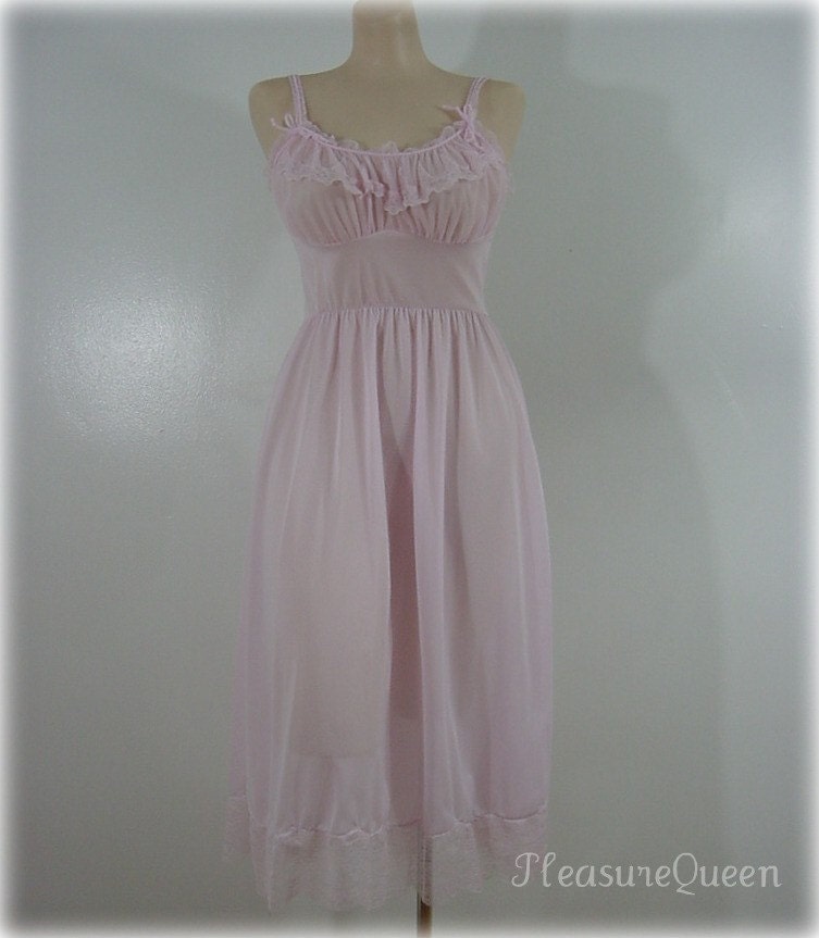 Darling Lavender Pink Van Raalte Gown  1950s Vintage XS or S
