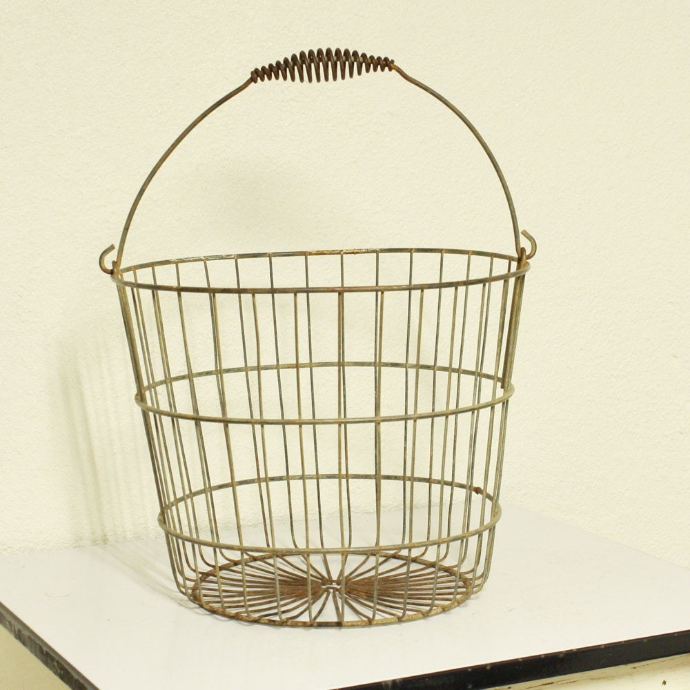 Vintage metal wire basket egg basket round by OldCottonwood