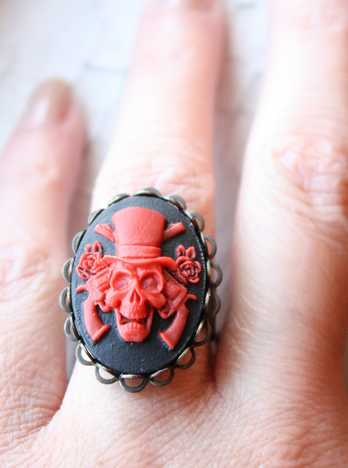 Guns and Roses Red and Black Skull Cameo Ring