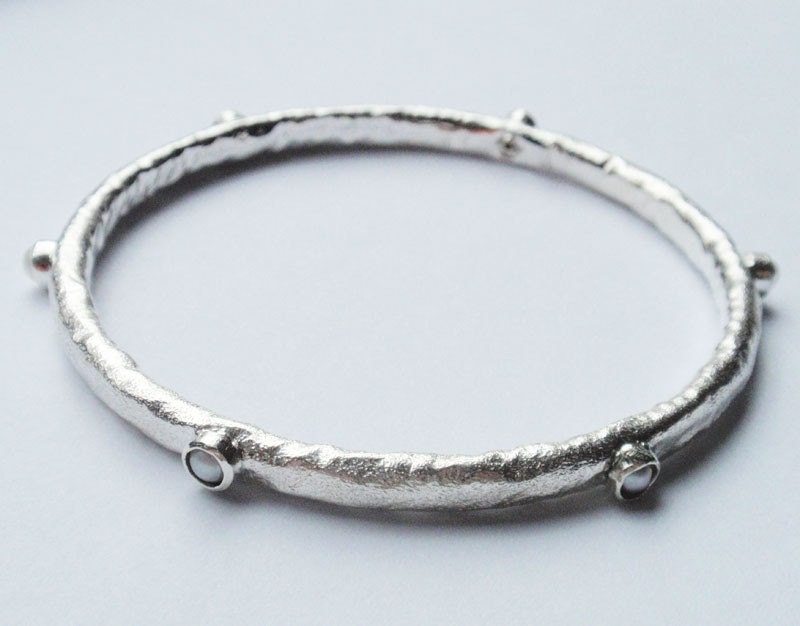 SALE-Pearl Sterling Silver Hammered Bangle