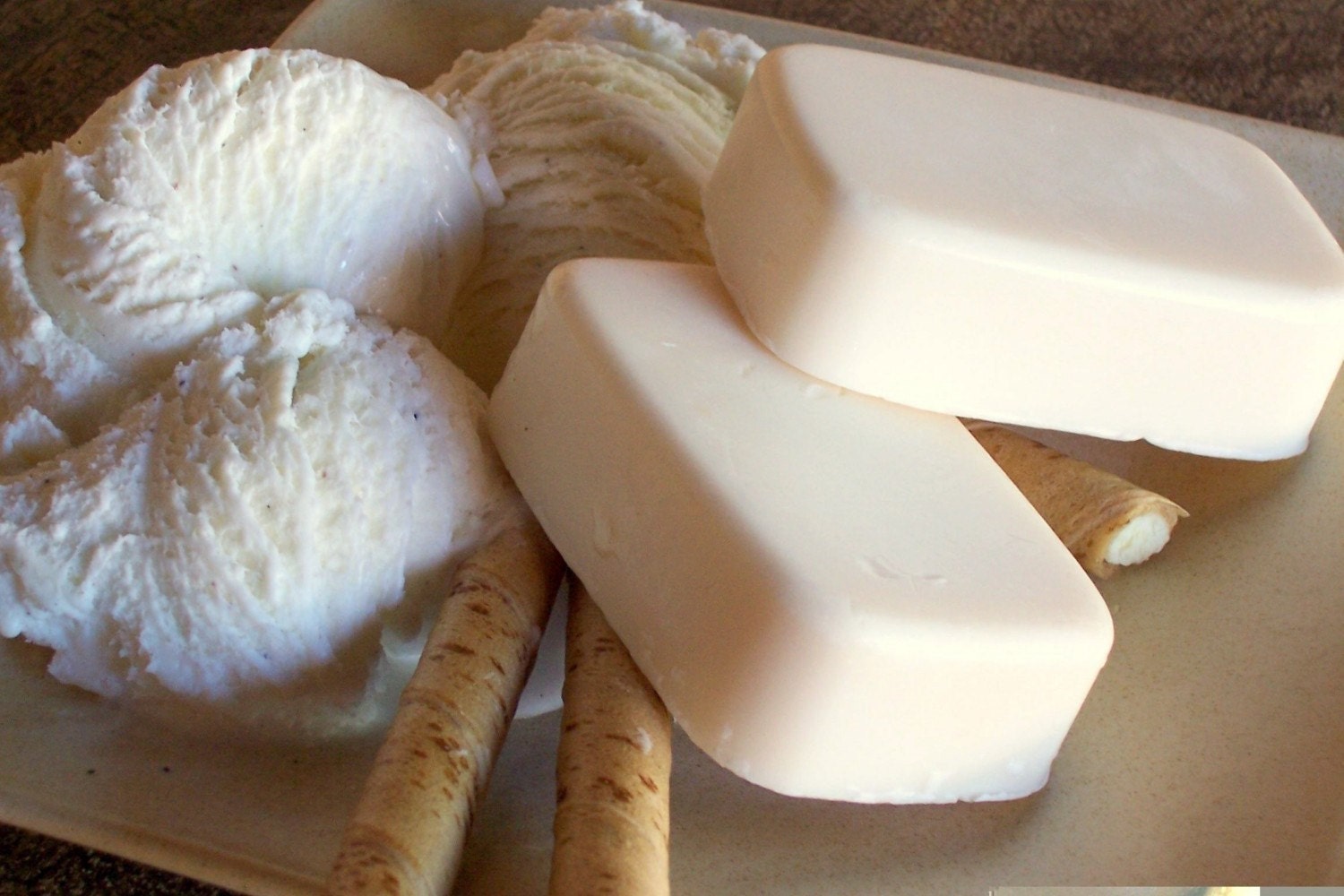 Warm Vanilla Sugar Soap - Holiday Soap, Vanilla Coconut Sandalwood, Holiday Favorite Soap