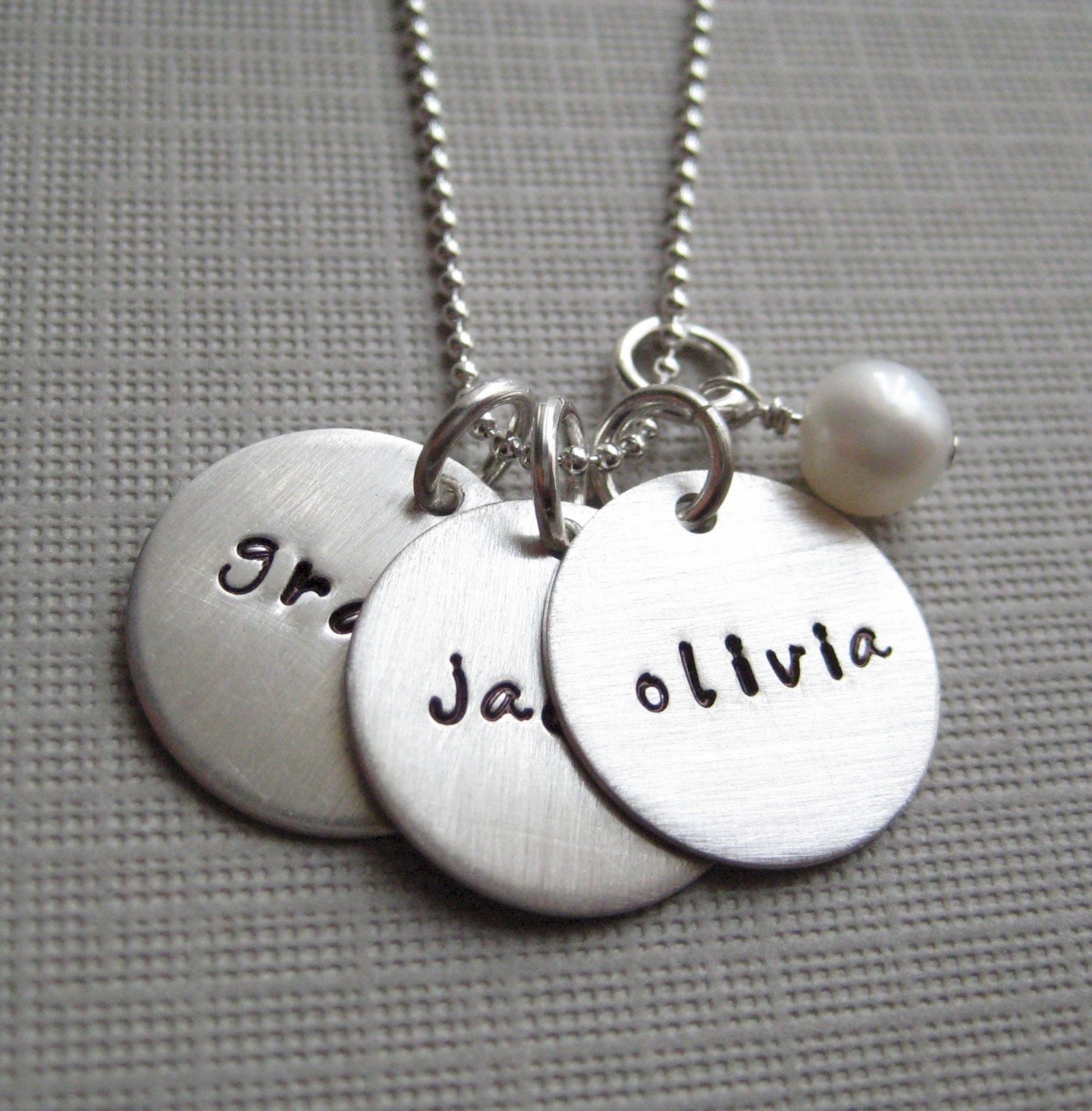 Personalized necklace - Hand stamped Jewelry - sterling silver / Keepsake mother necklace with a freshwater pearl