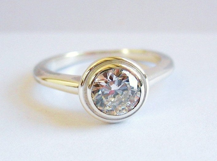 Simple Solitaire Ring