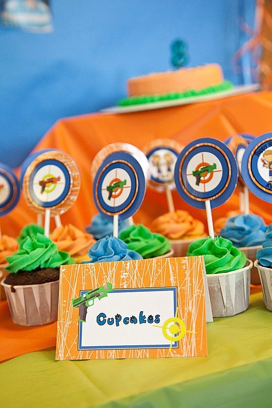 Set of 10 Dart Gun Tent Cards for Dessert Table or Candy Buffet Il_570xn