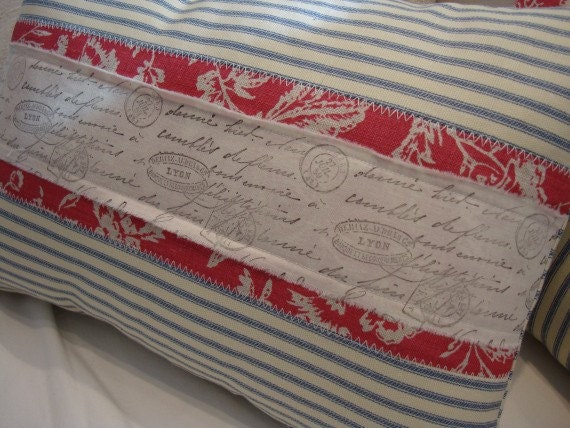 PaRiS FrencH ReD DOWN& FEaTHer Cottage Shabby Chic LiNeN ToiLe FReNcH SCriPT and TicKiNG PiLLoW