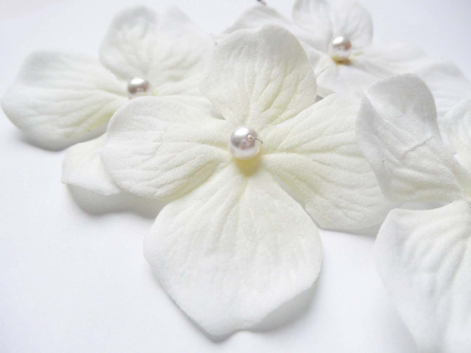 White Flower Hair Pins Ivory Swarovski Pearl Hydrangea (set of 5 bobby pins)