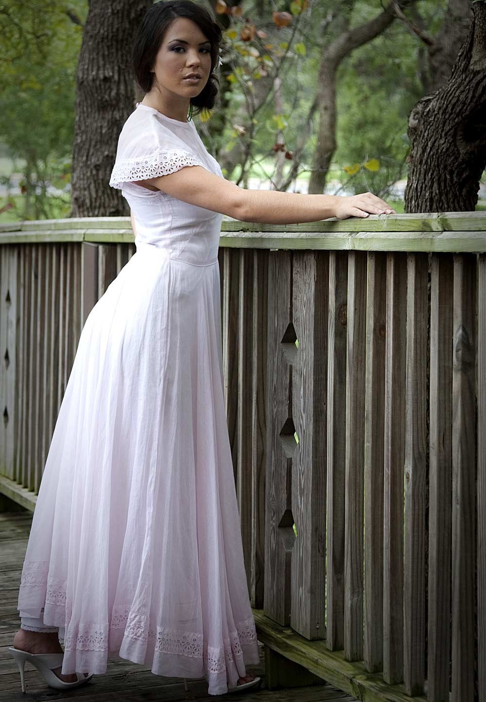 Reserved for Ellie. 40s PINK DRESS with EYELET