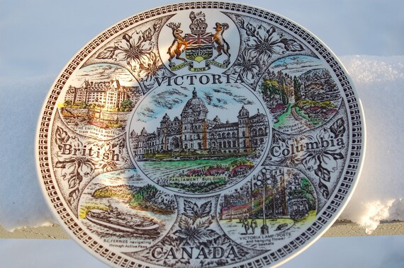 Victoria British Columbia souvenir plate by CandleBrightCreation
