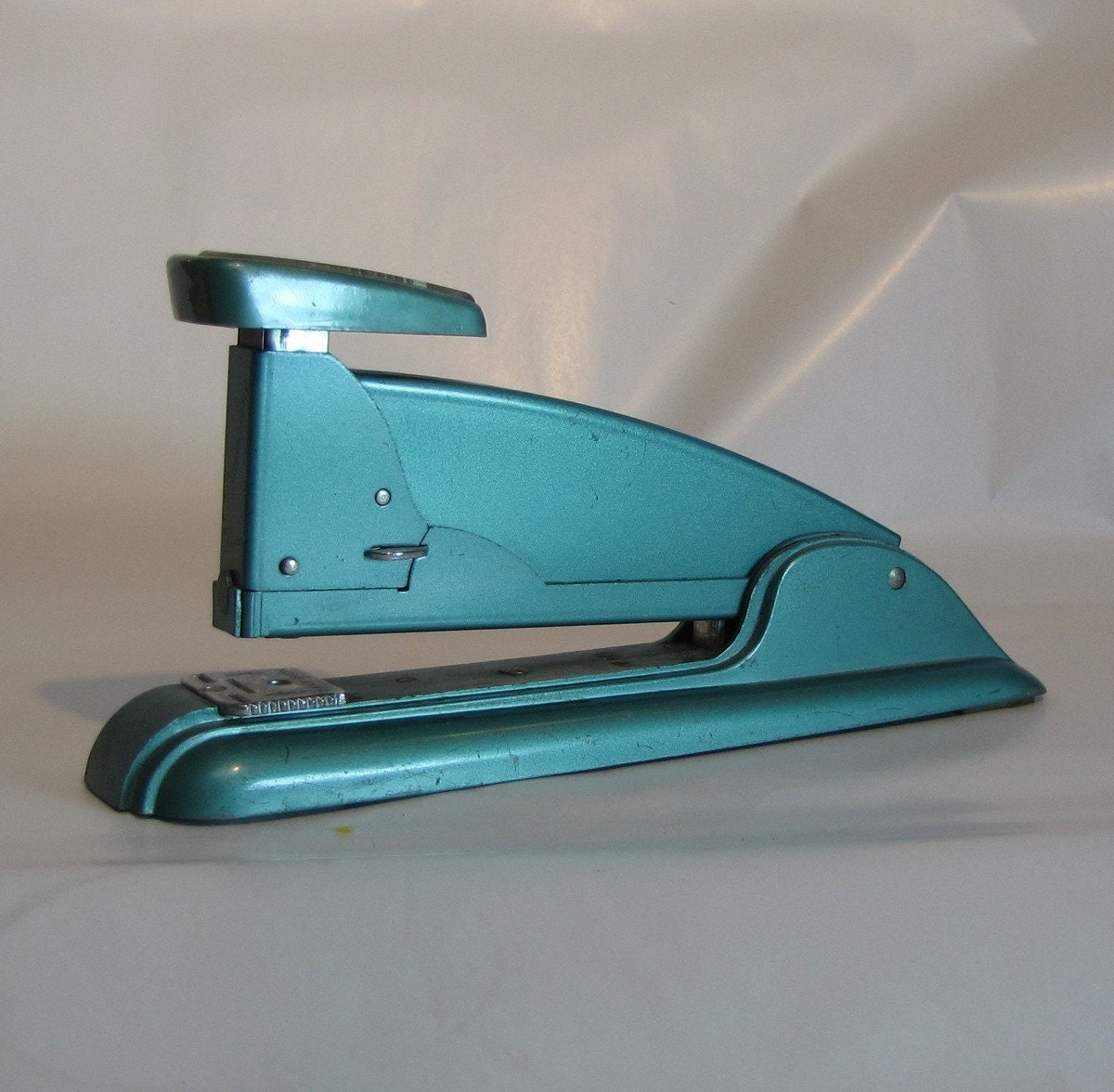 Vintage 1950s 60s industrial swingline by ChaseAndScoutDesign