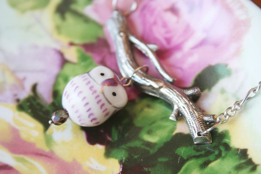 My Voice a Beacon in the Night, Necklace