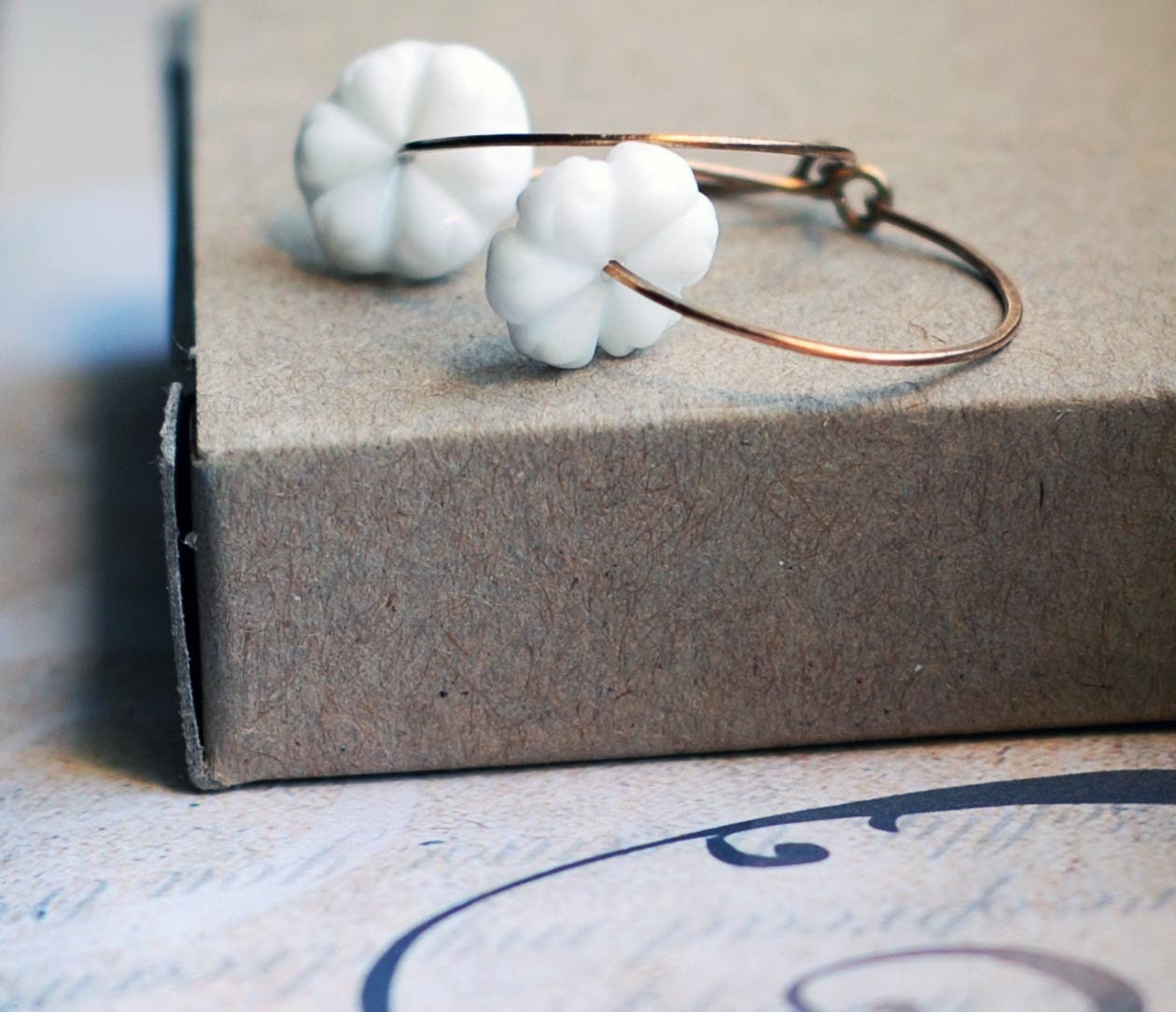 White Flower Wheels Earrings