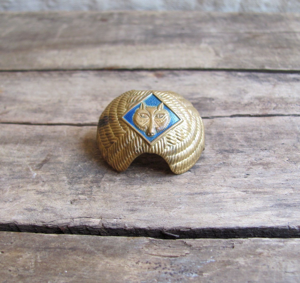 vintage c. 1960s cub scout kerchief slide with wolf emblem