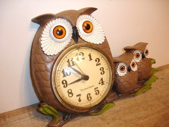Vintage Owl Family Wall Clock j
