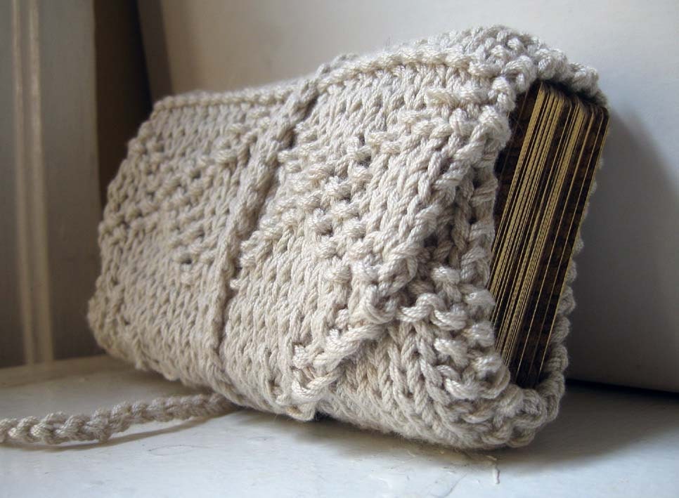 Knit tarot wrap. Diamante in cream