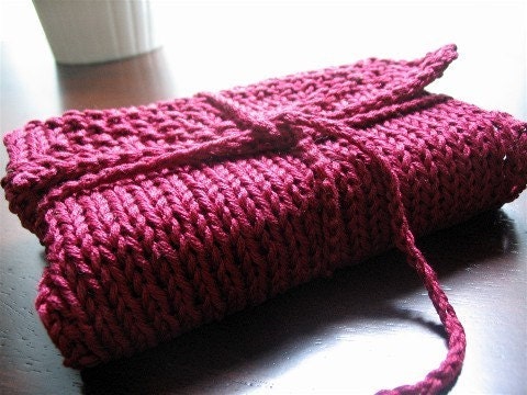 Diamante knit tarot wrap. burgundy
