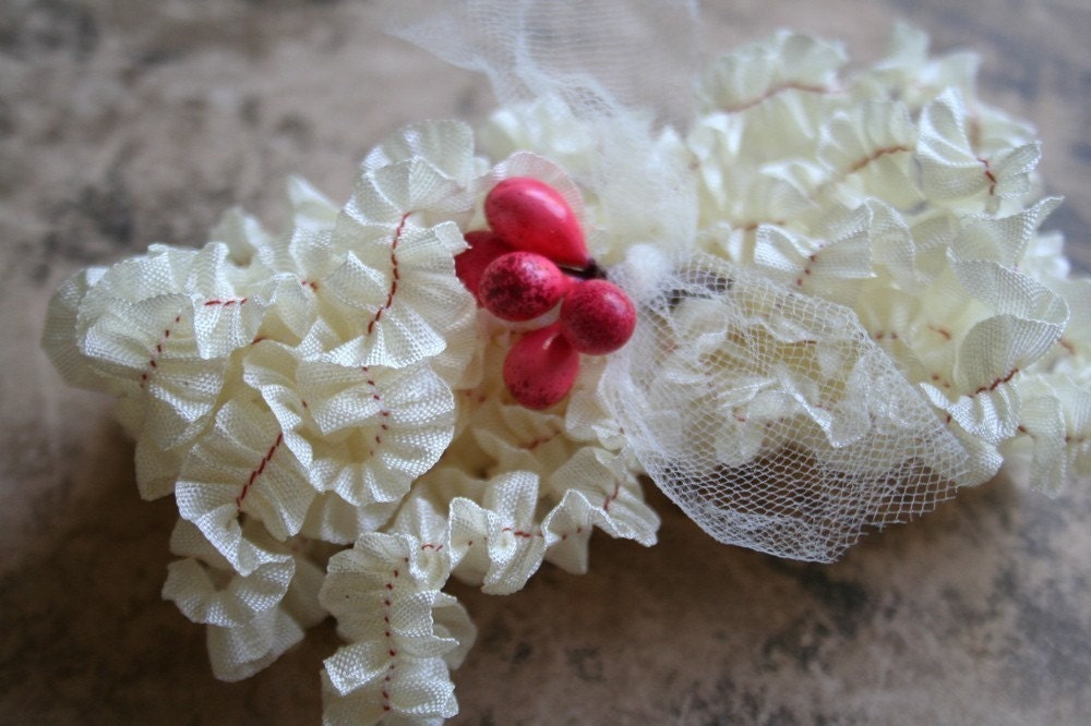 40 inches handmade ruffled cream seam binding narrow trim