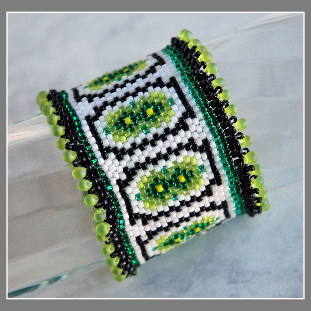 Green Bracelet - Beaded Bracelet - Framed Elegance Cuff