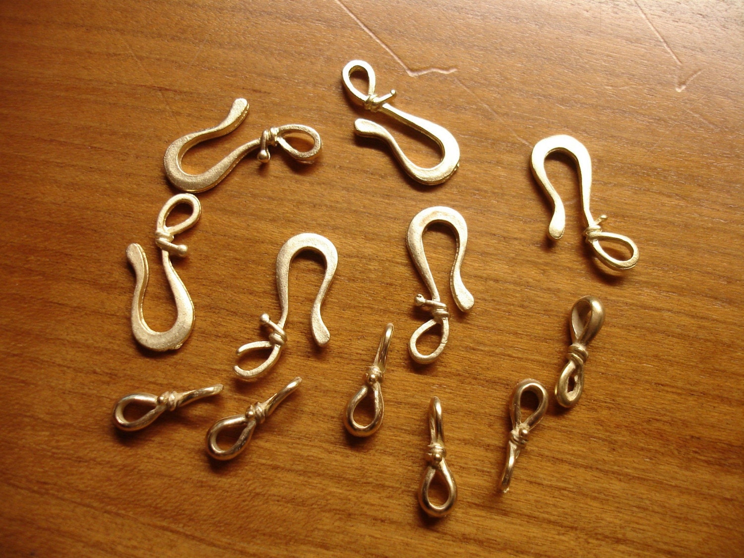 Gold Metal Necklace Closure clasps by DesignsbyBrittany on Etsy