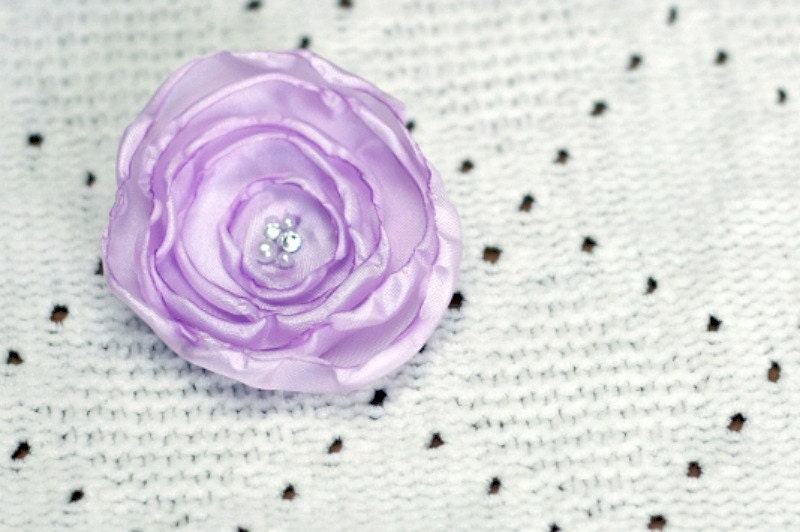 Signature Sweet 'Jemma' Flower Clip. Lilac.