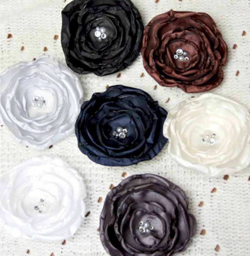 Signature Sweet 'Jemma' Flower Clip. Neutrals Collection.