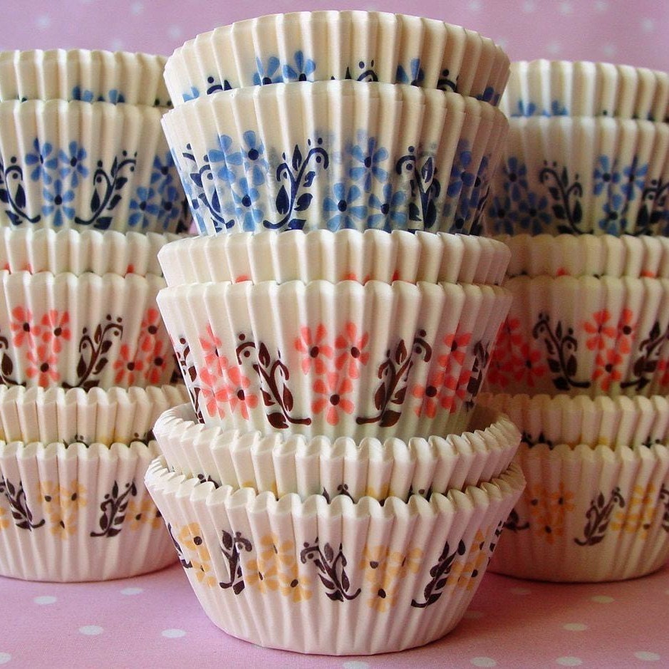 The Sweet Flower Stack - 150 sweet flower cupcake liners in pink, brown and blue